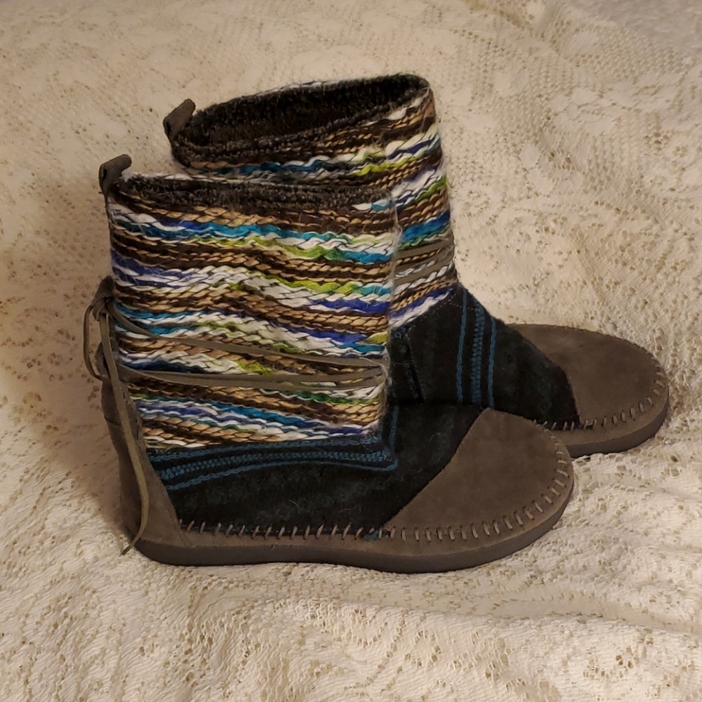 Toms winter boots